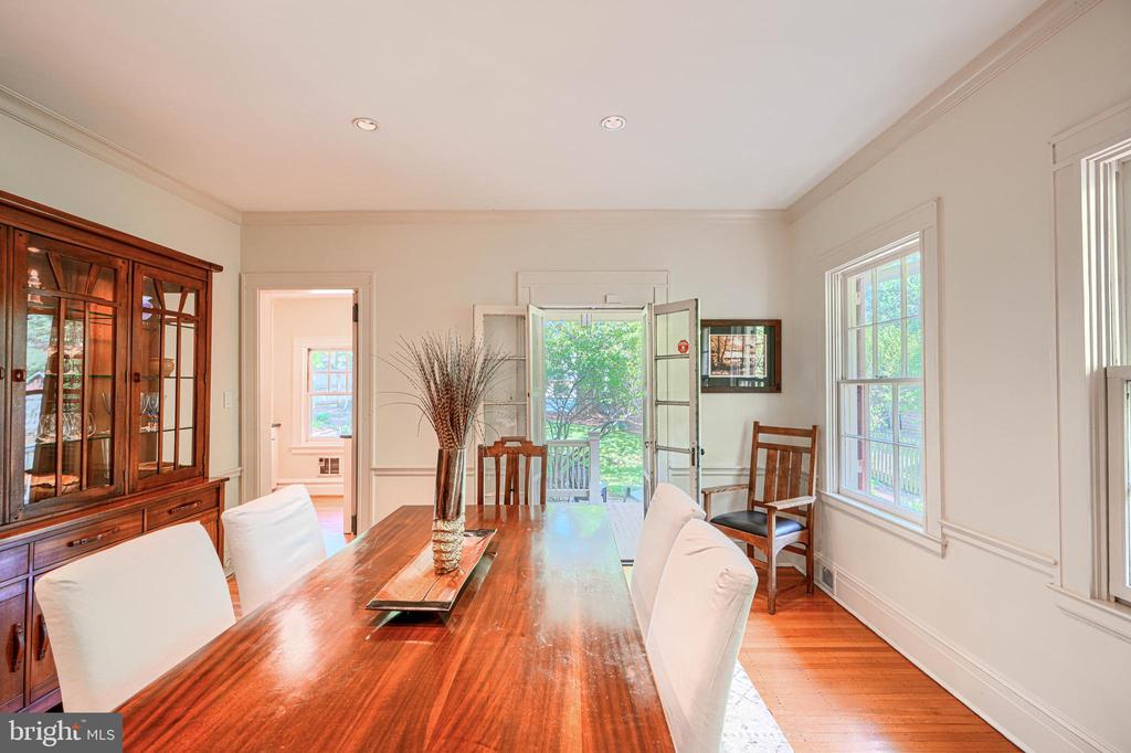 207 HAWTHORNE ROAD