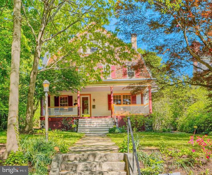 207 HAWTHORNE ROAD