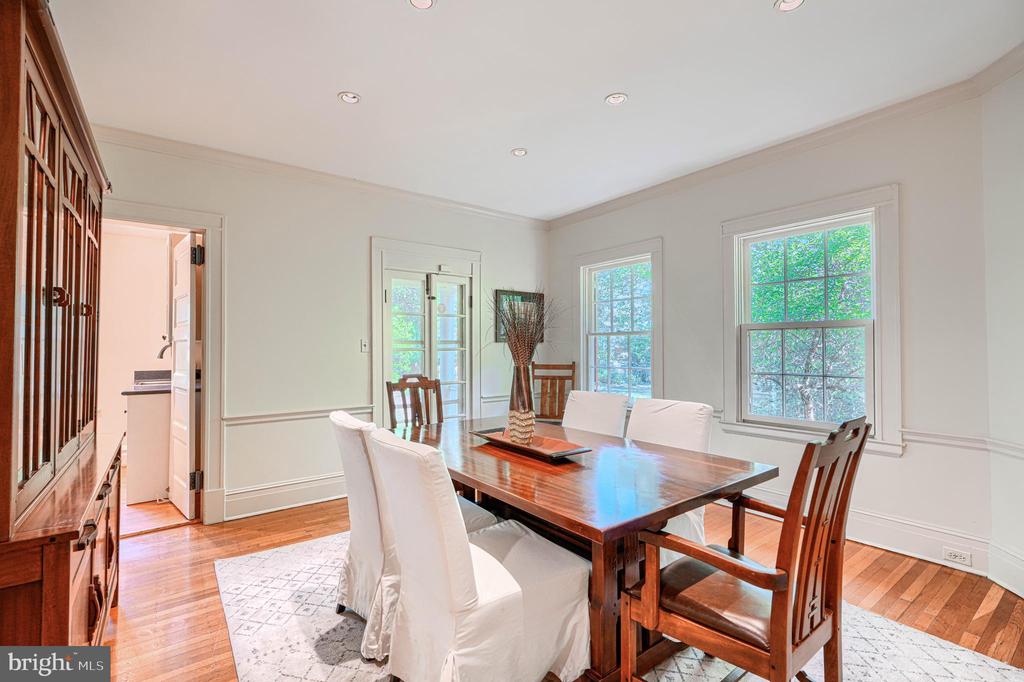 207 HAWTHORNE ROAD