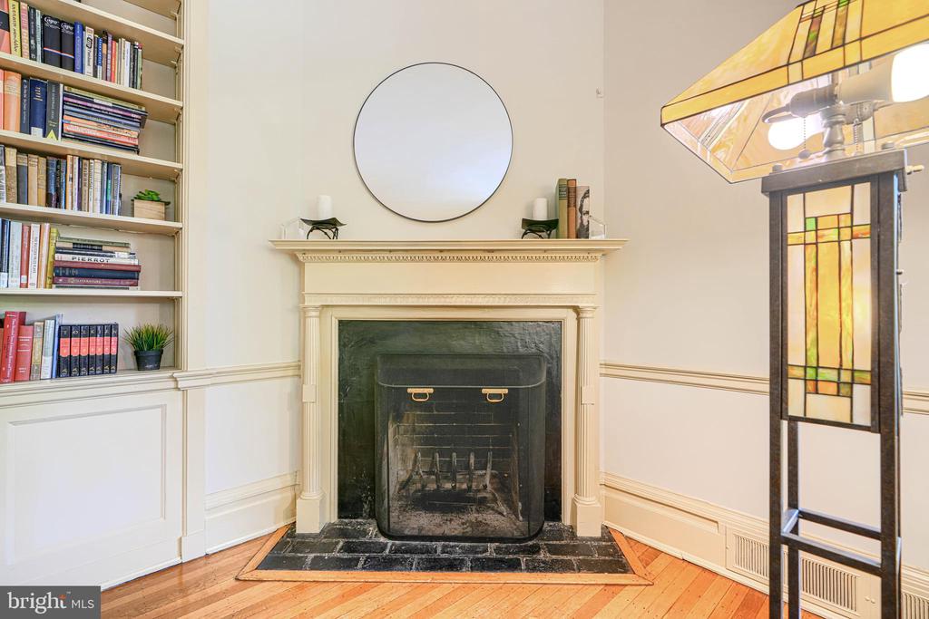 207 HAWTHORNE ROAD