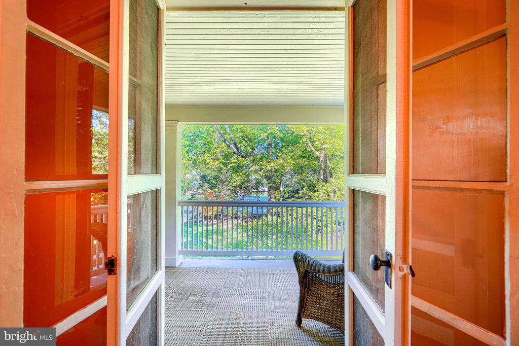 207 HAWTHORNE ROAD