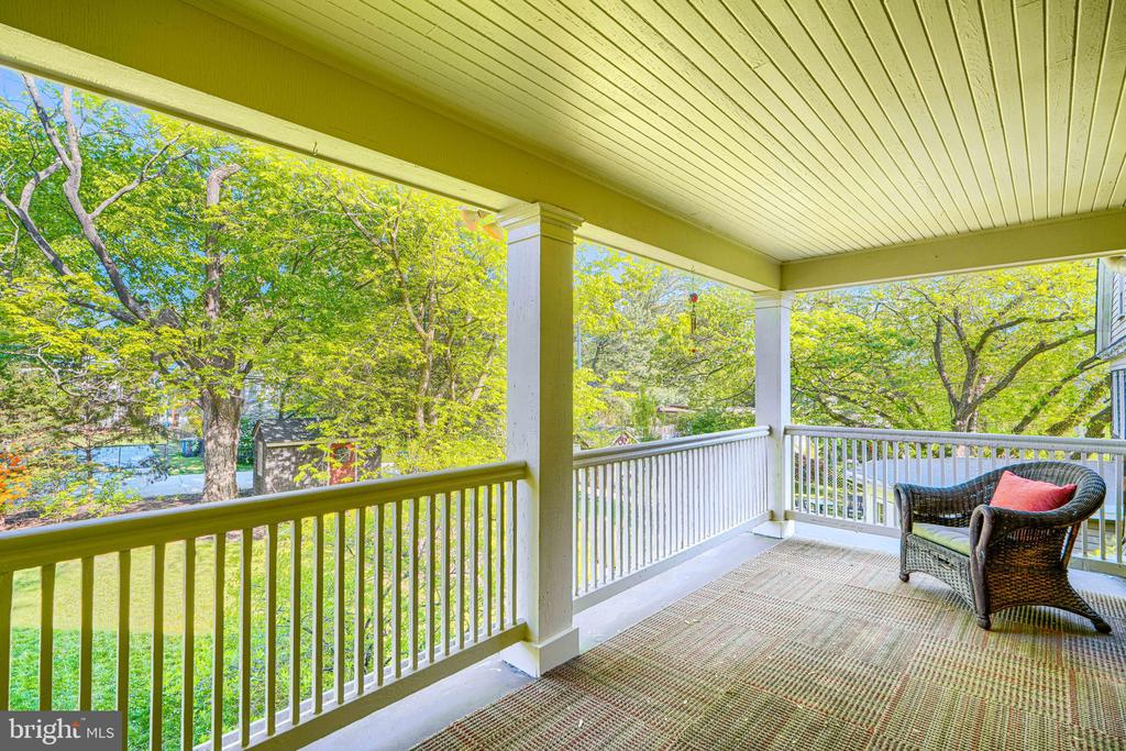 207 HAWTHORNE ROAD