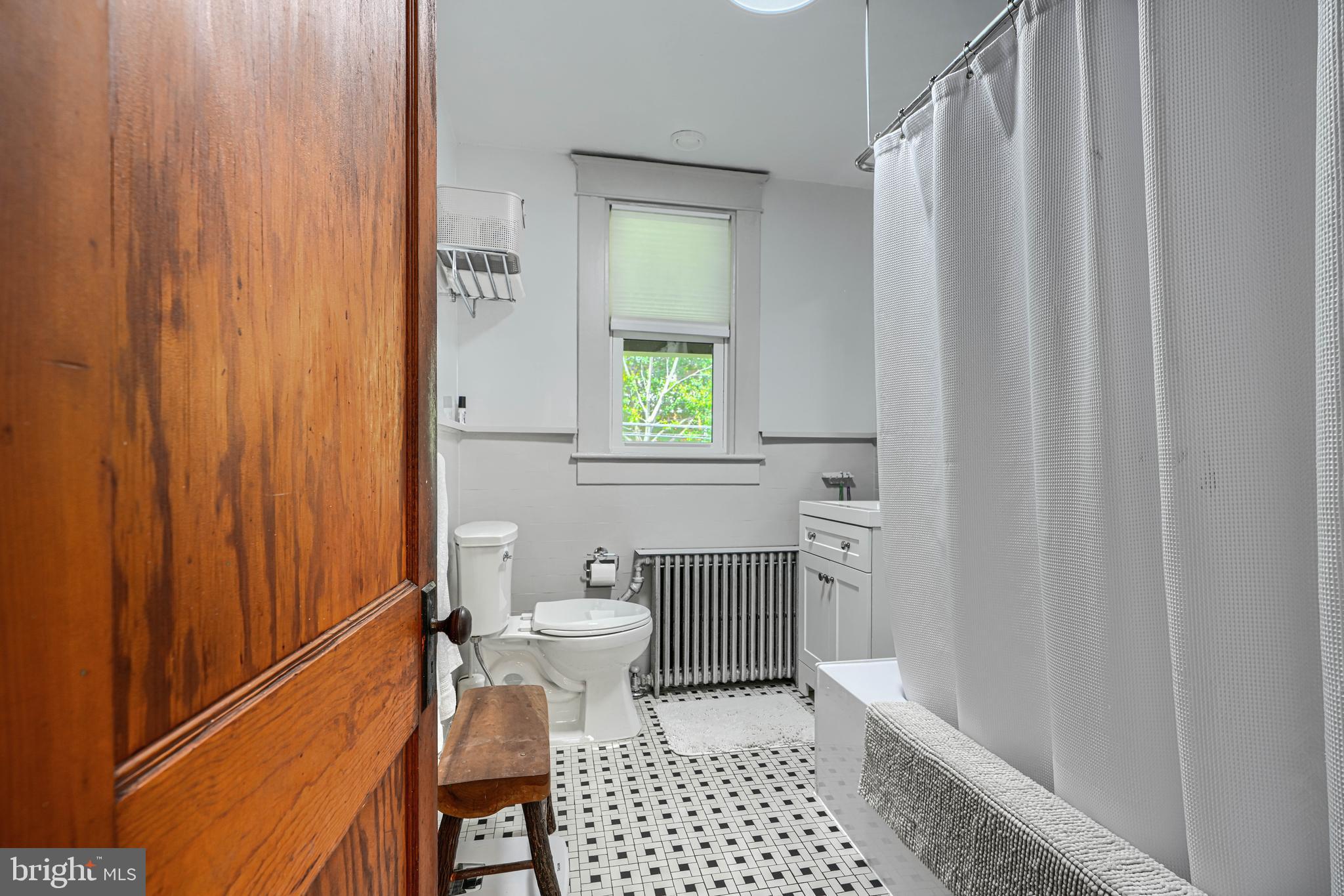3018 IONA TERRACE
