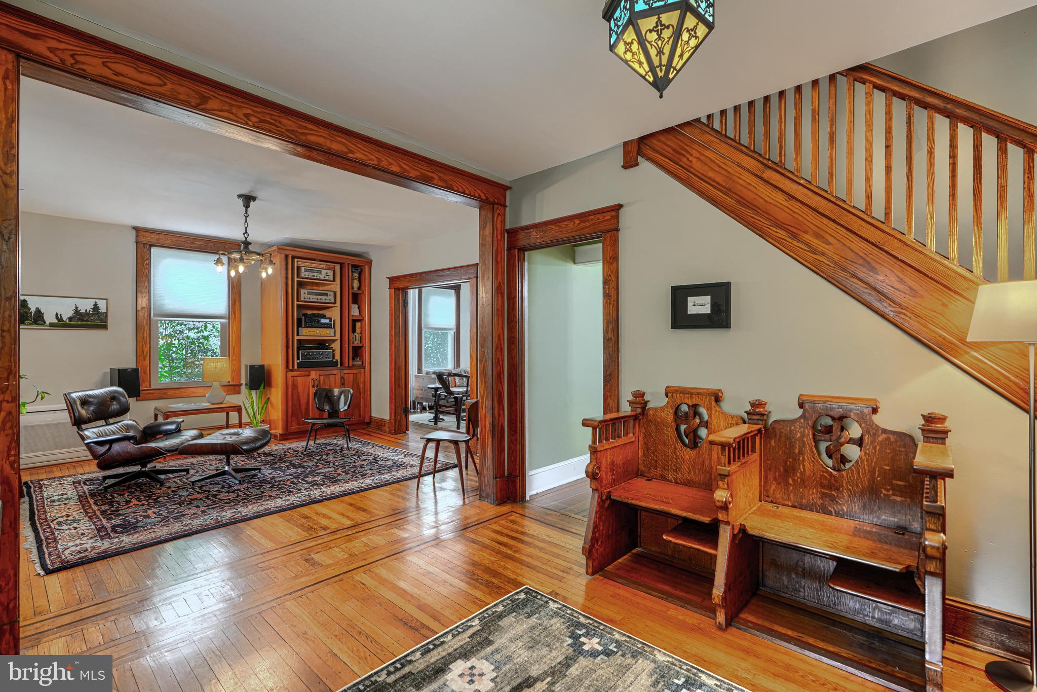 3018 IONA TERRACE