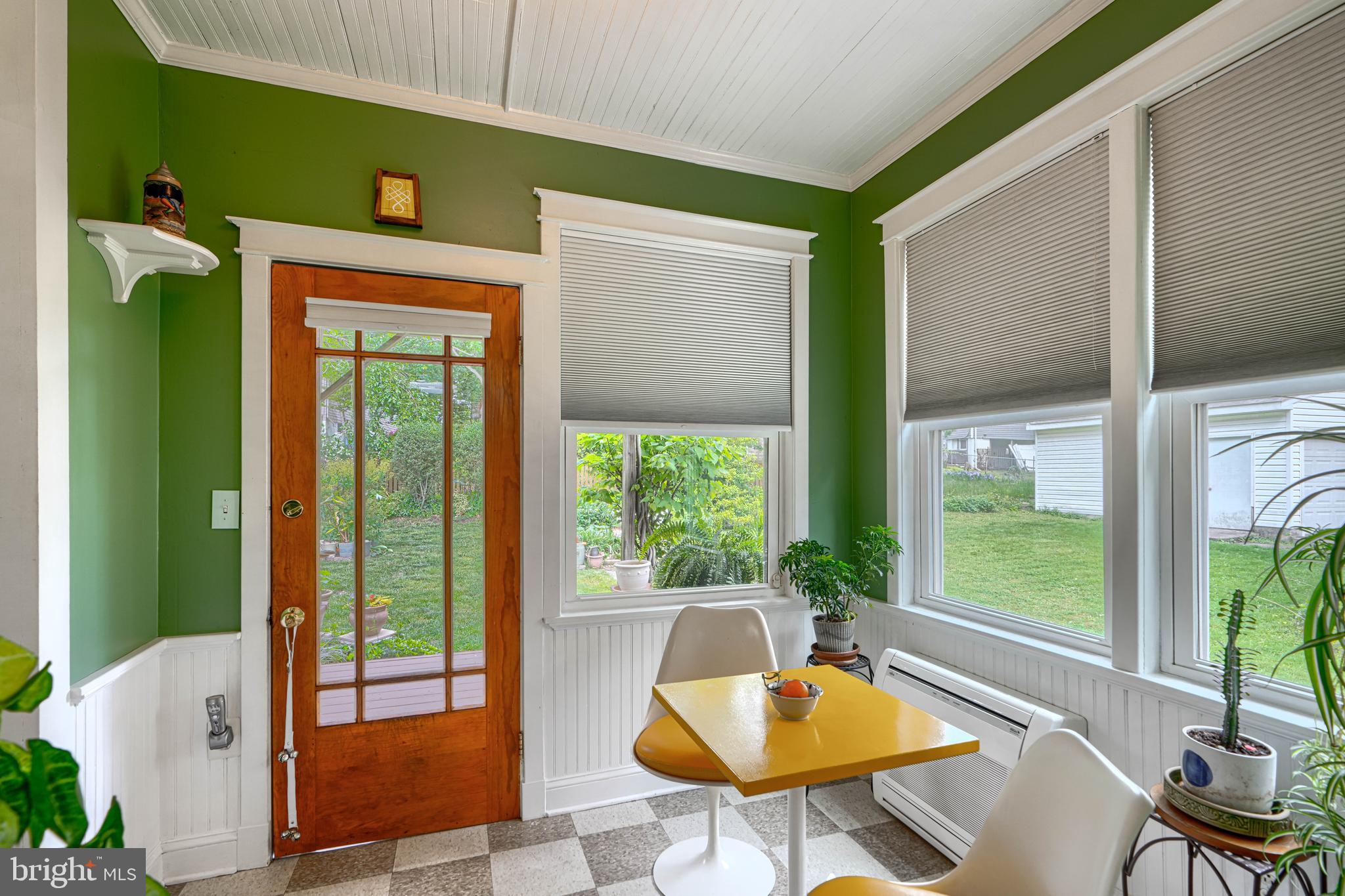 3018 IONA TERRACE