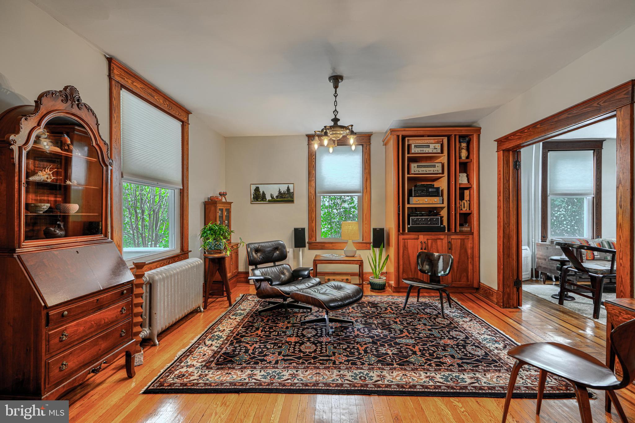 3018 IONA TERRACE