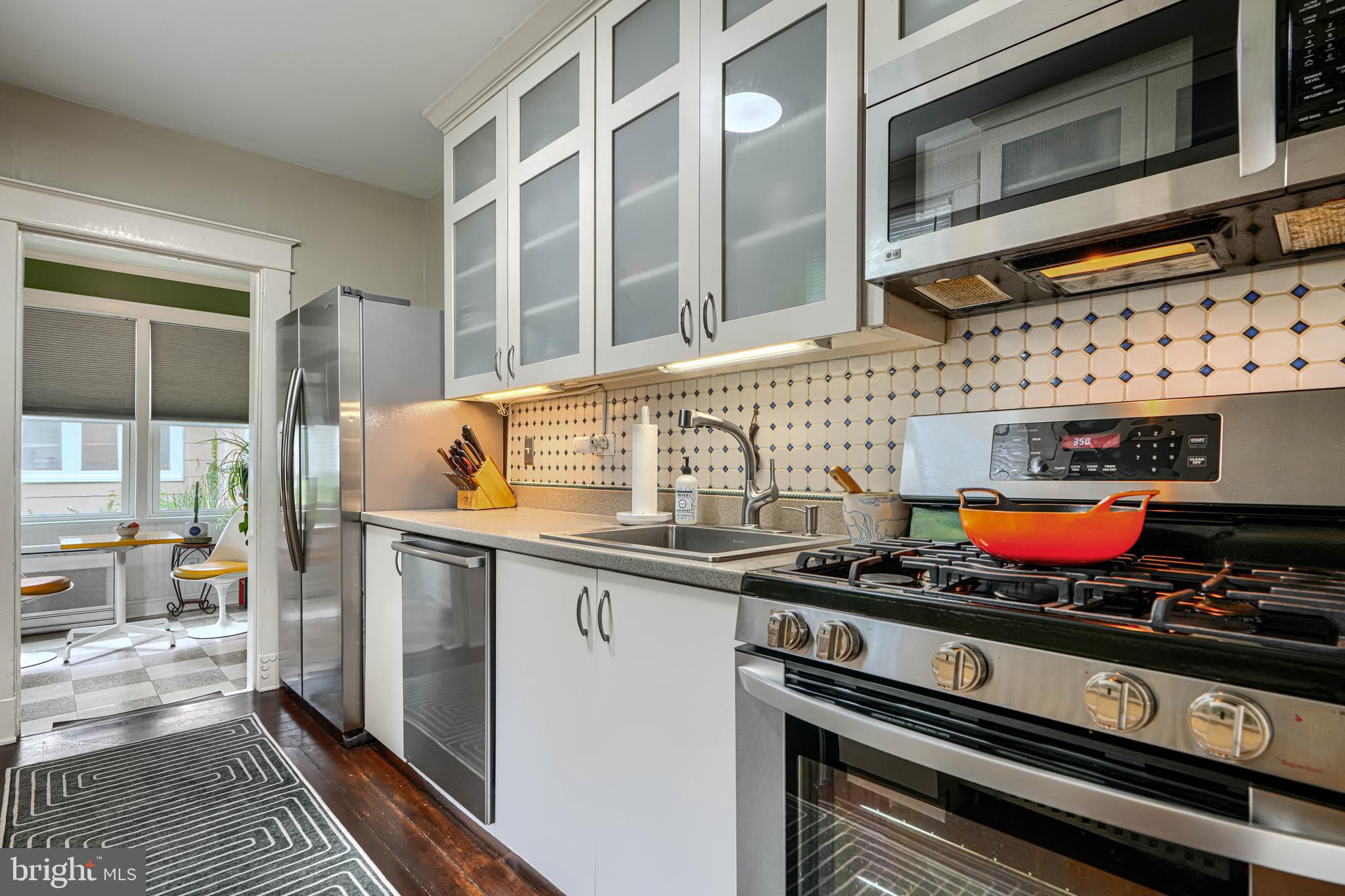 3018 IONA TERRACE