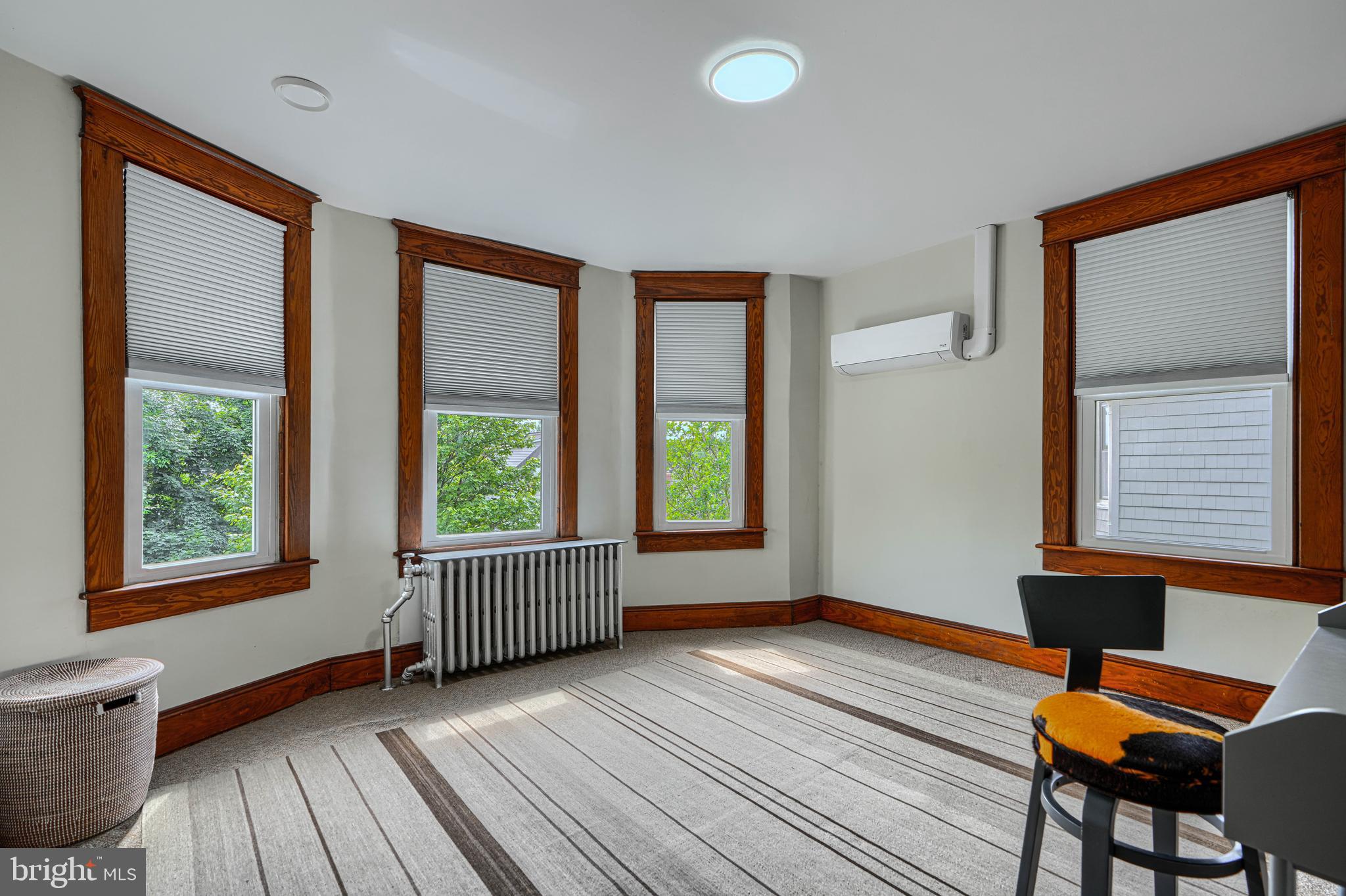 3018 IONA TERRACE