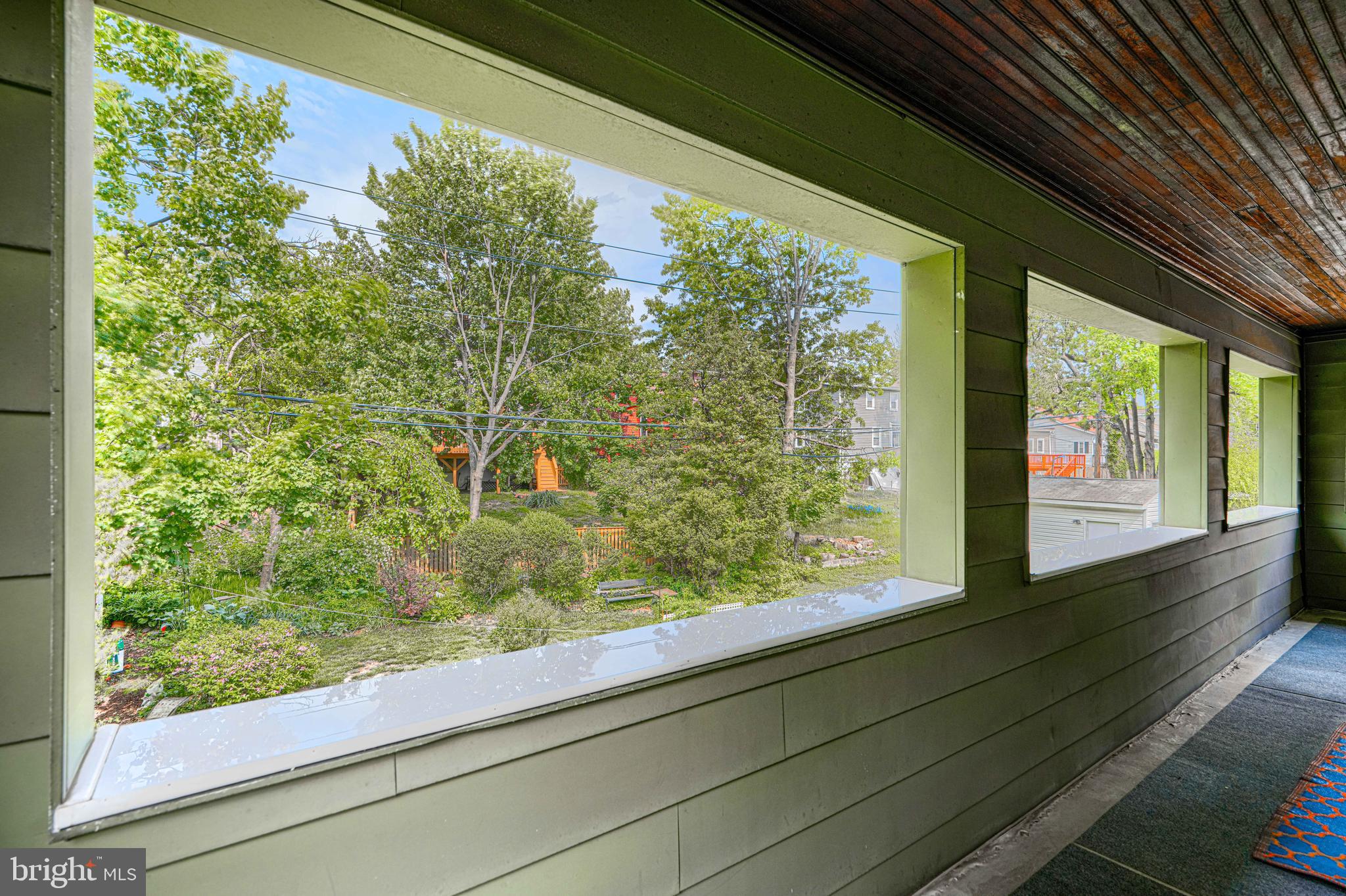 3018 IONA TERRACE