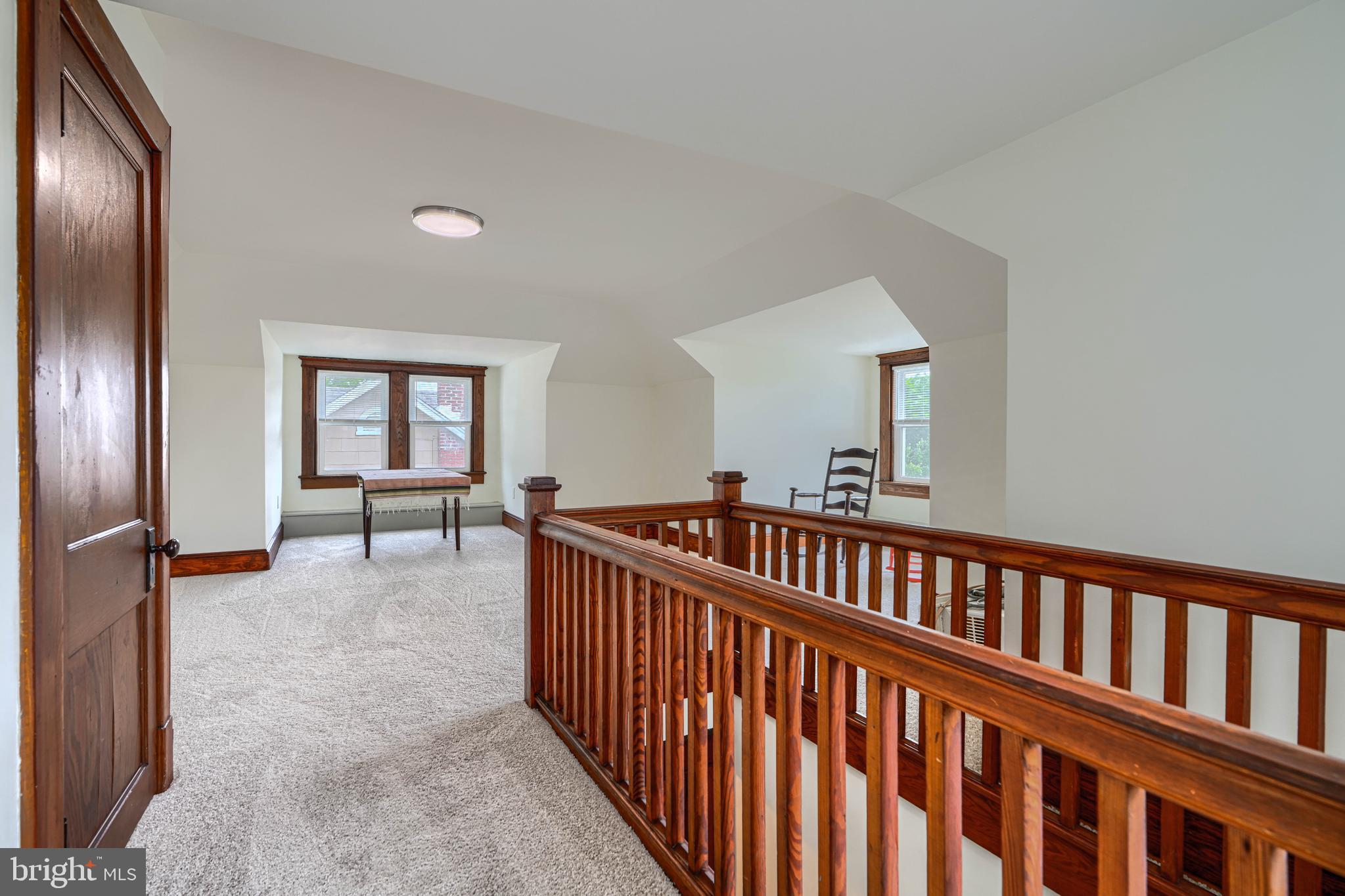 3018 IONA TERRACE