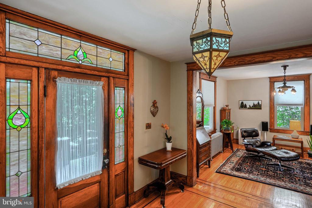 3018 IONA TERRACE