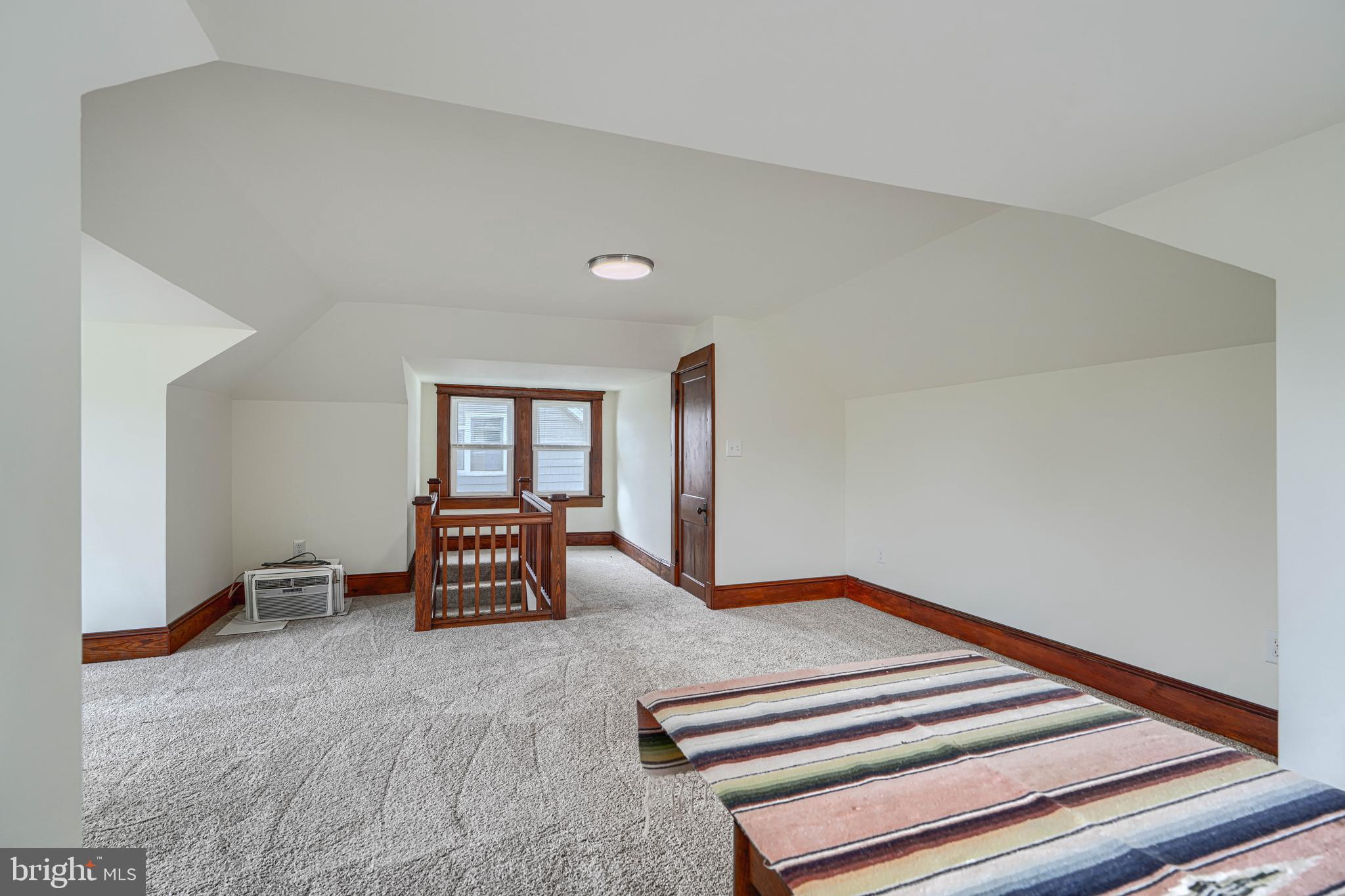 3018 IONA TERRACE