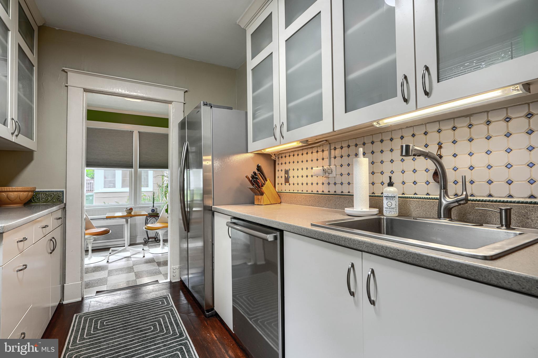 3018 IONA TERRACE