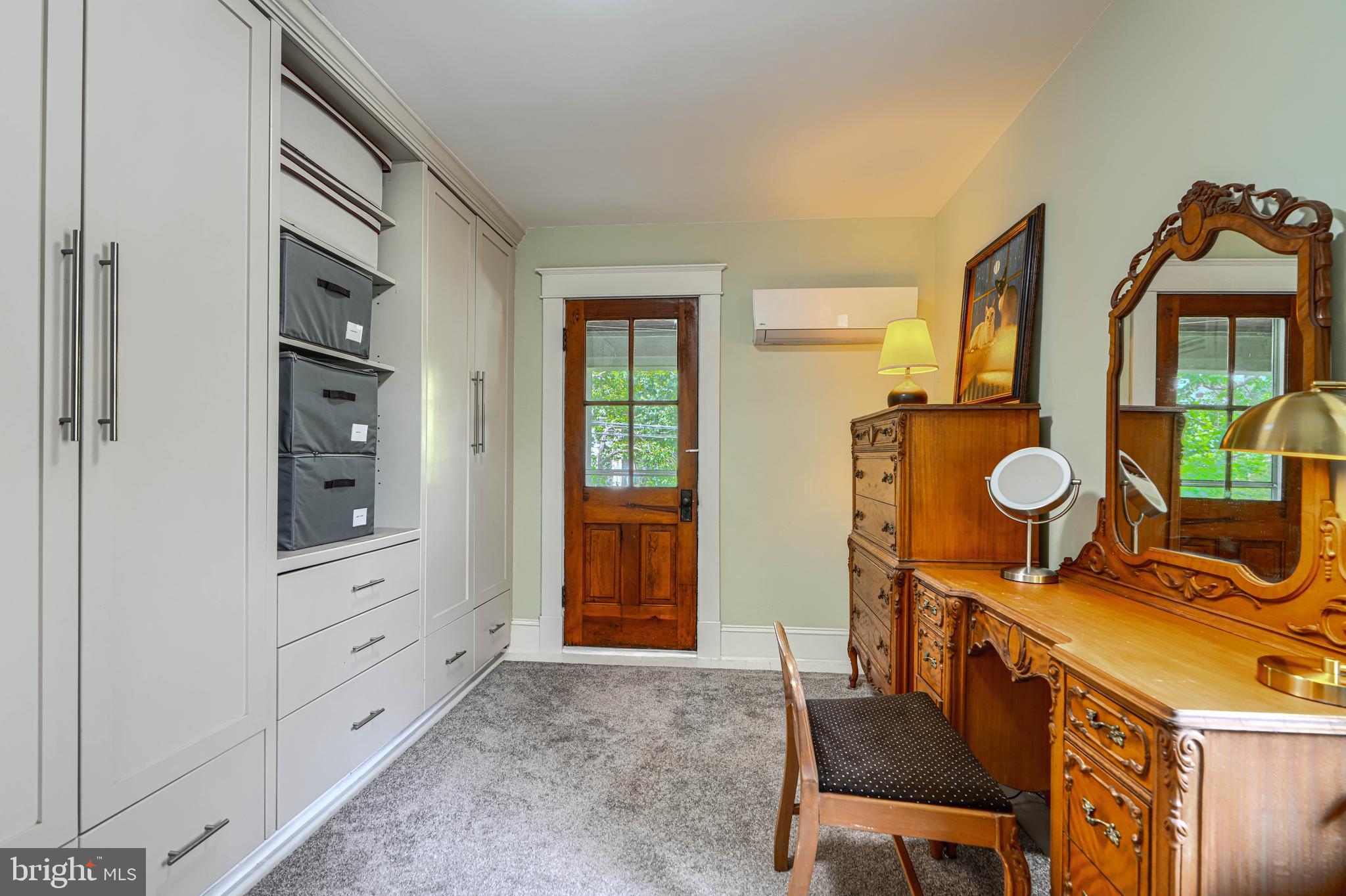 3018 IONA TERRACE