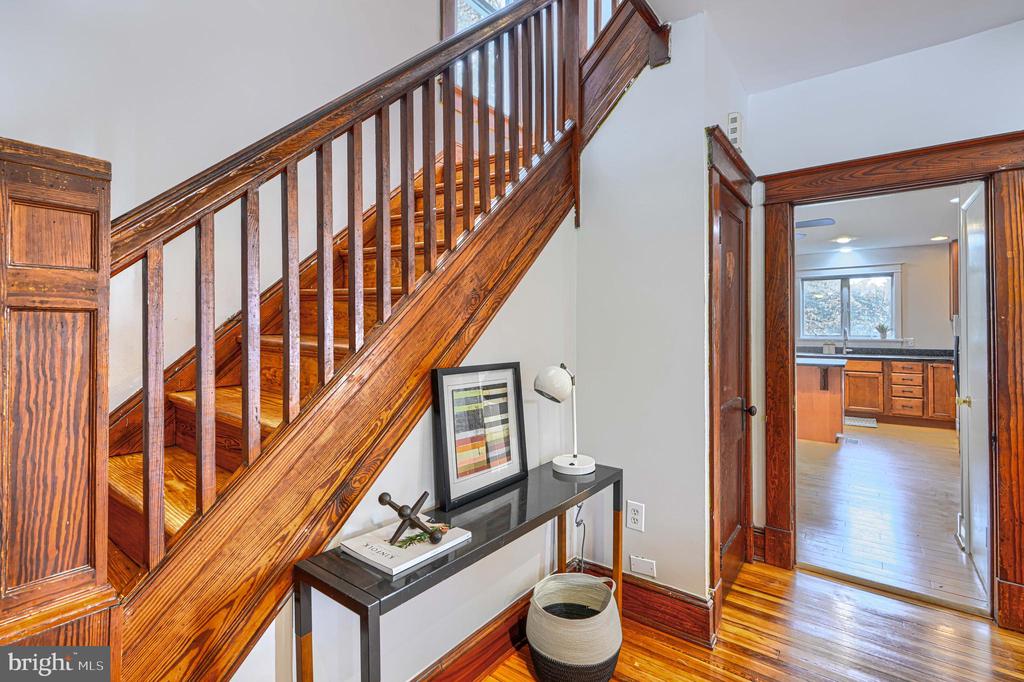 3009 IONA TERRACE