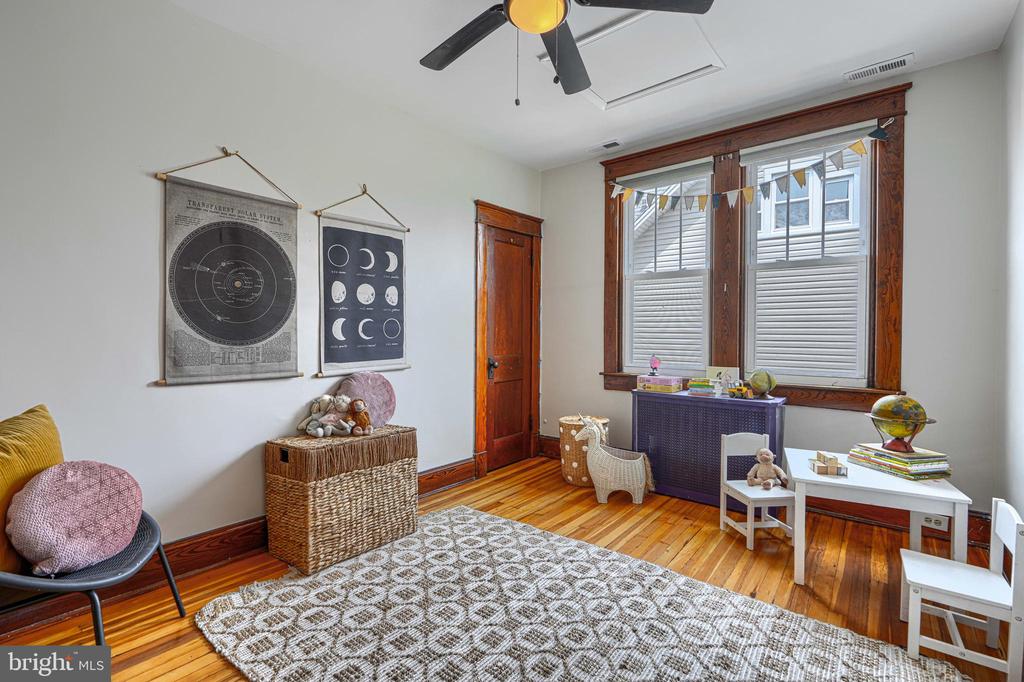 3009 IONA TERRACE