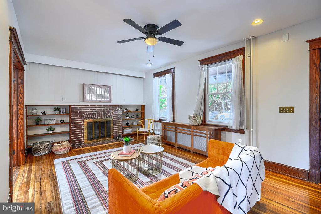 3009 IONA TERRACE