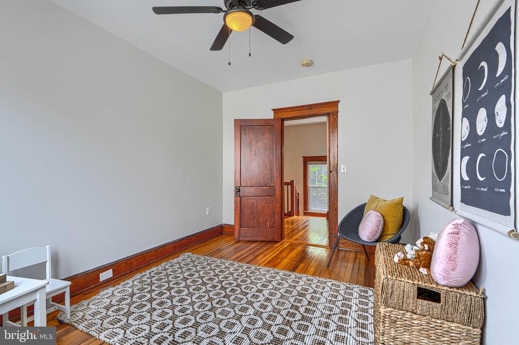 3009 IONA TERRACE