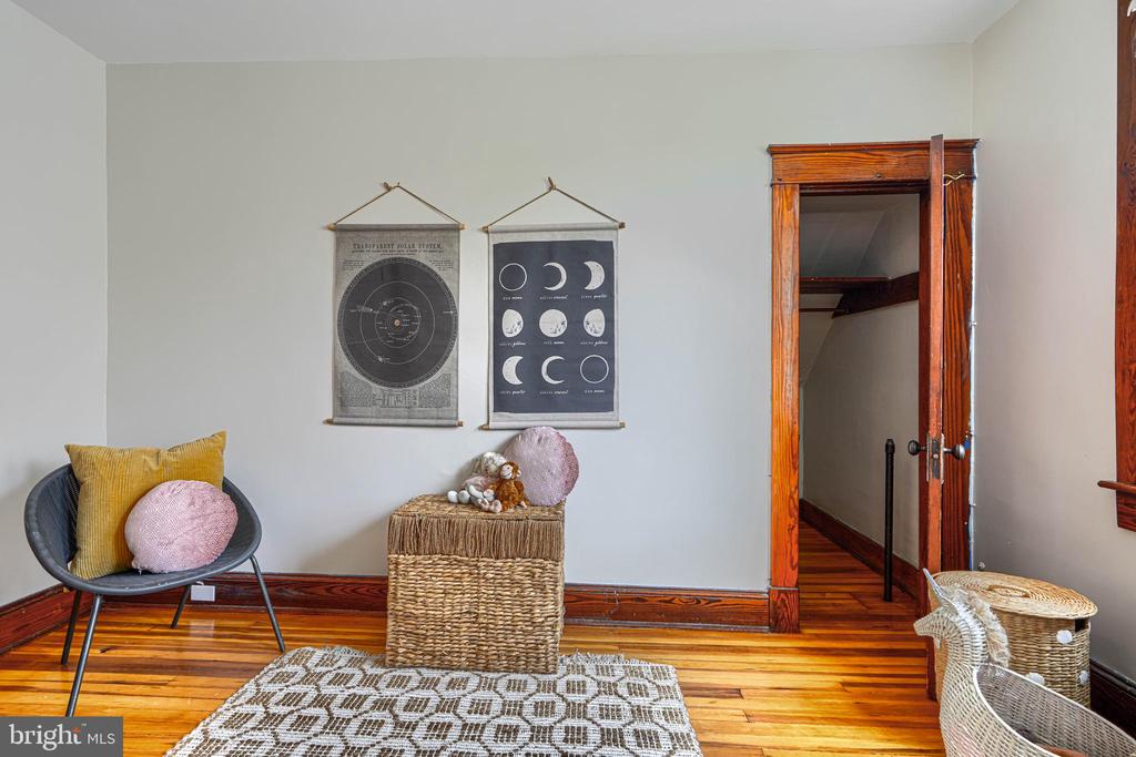 3009 IONA TERRACE