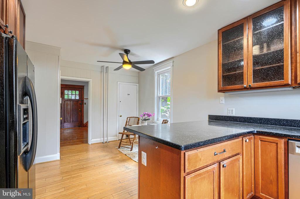 3009 IONA TERRACE