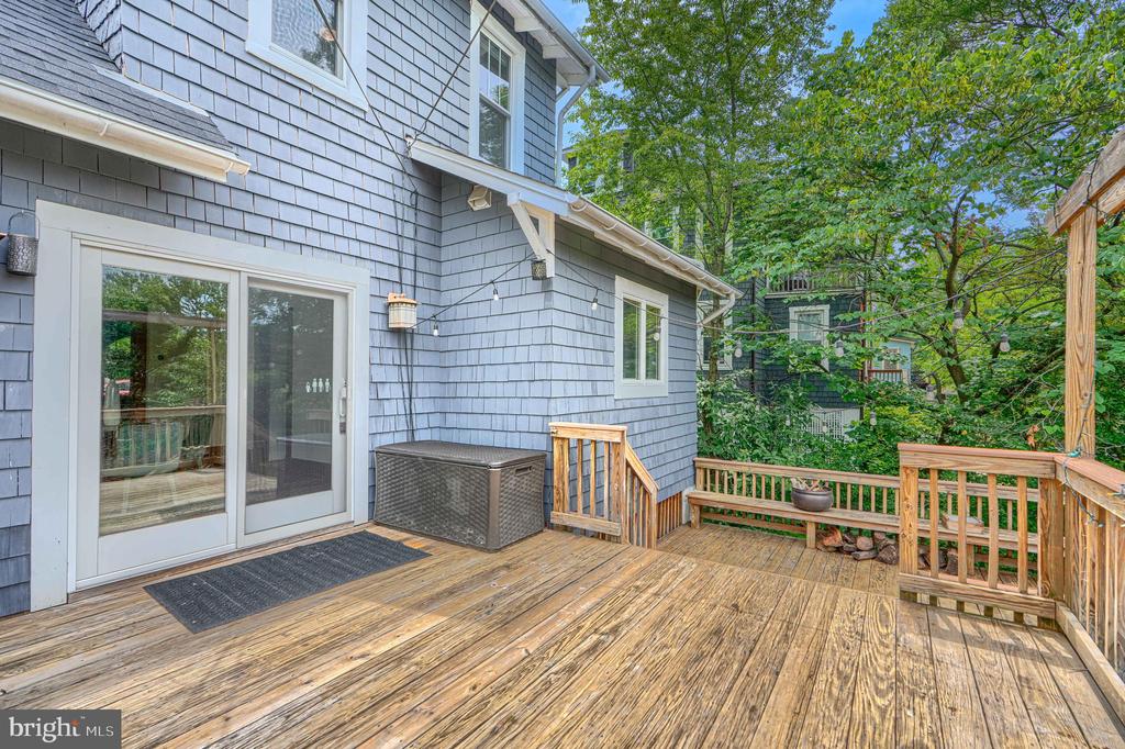 3009 IONA TERRACE