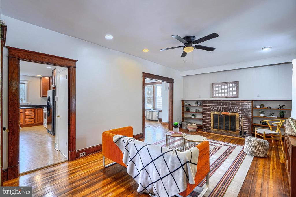 3009 IONA TERRACE