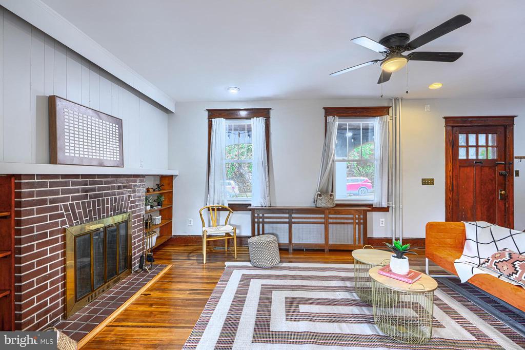 3009 IONA TERRACE