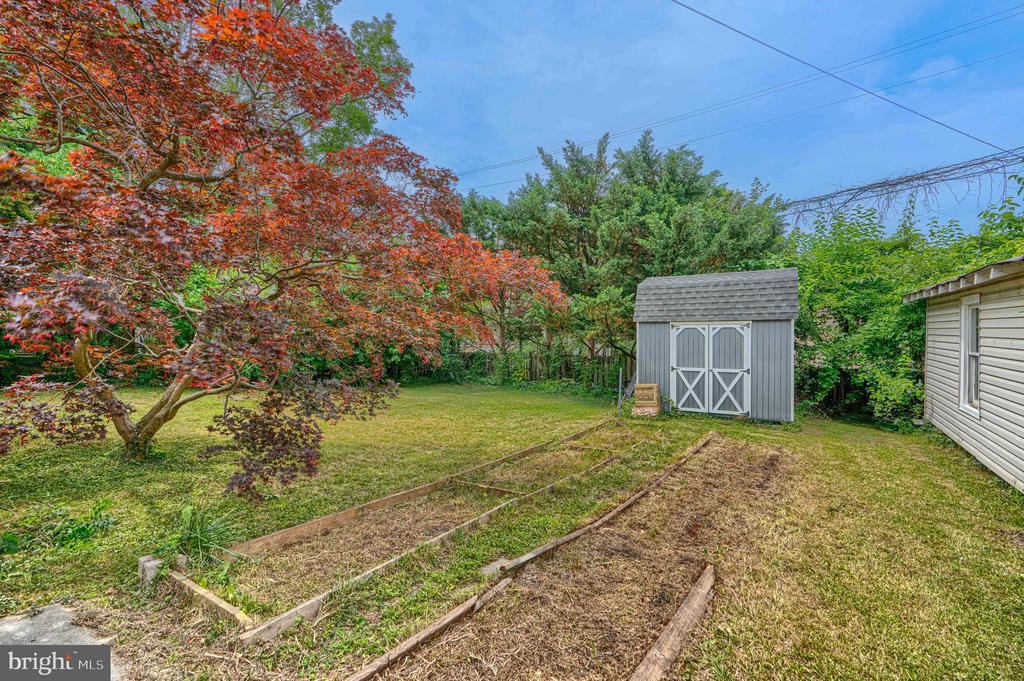 3009 IONA TERRACE