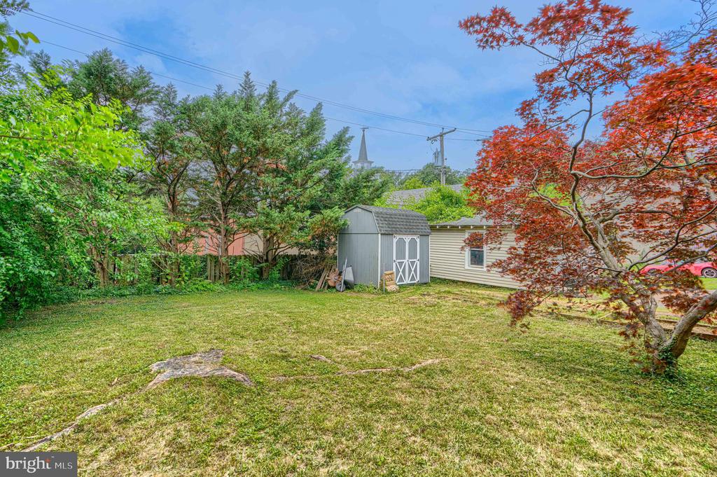 3009 IONA TERRACE