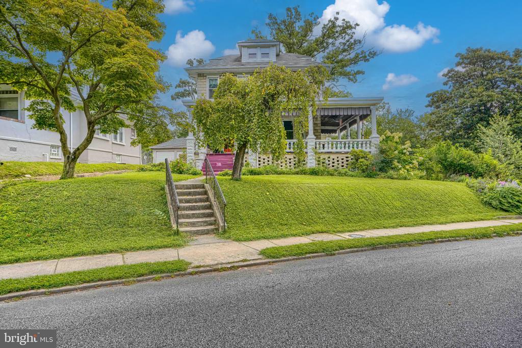 3106 PARKSIDE DRIVE