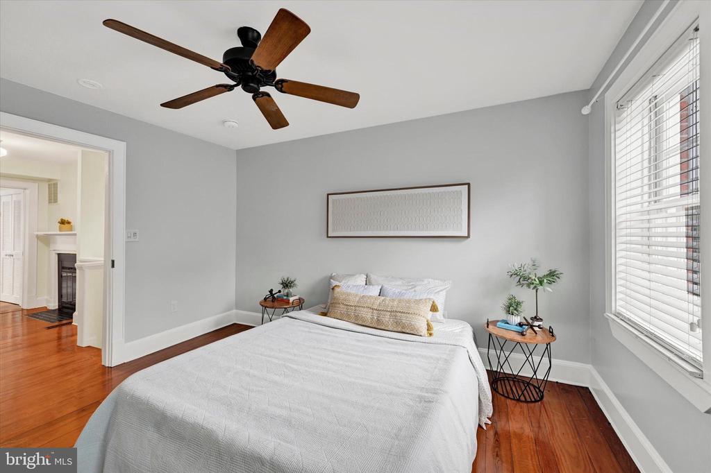 131 W BARRE STREET W