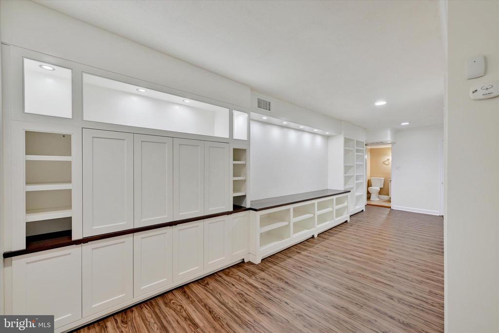 131 W BARRE STREET W