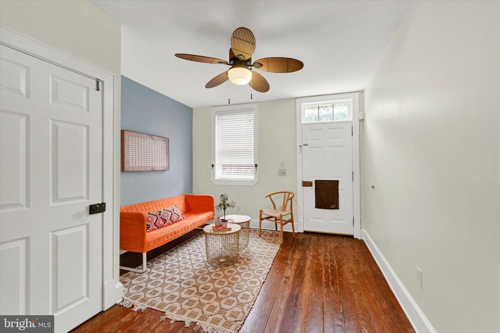 131 W BARRE STREET W