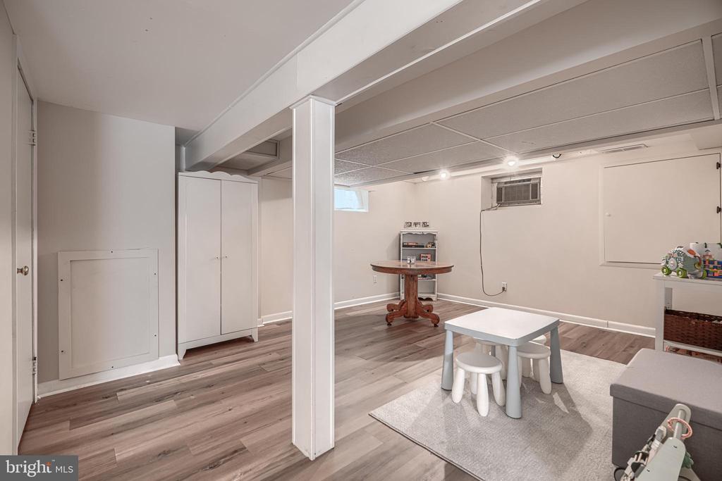 4215 HARCOURT ROAD