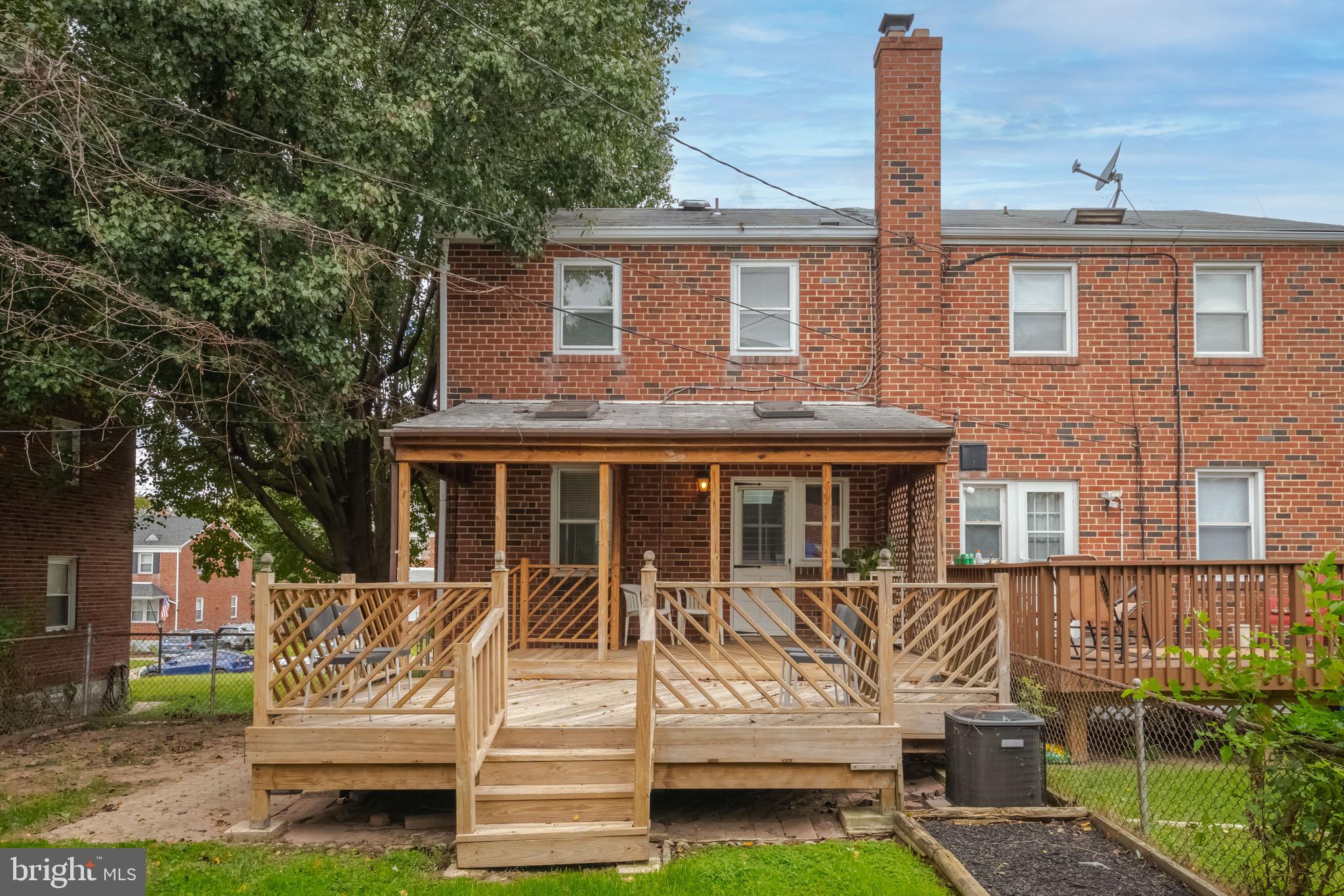 133 Lyndale AVENUE