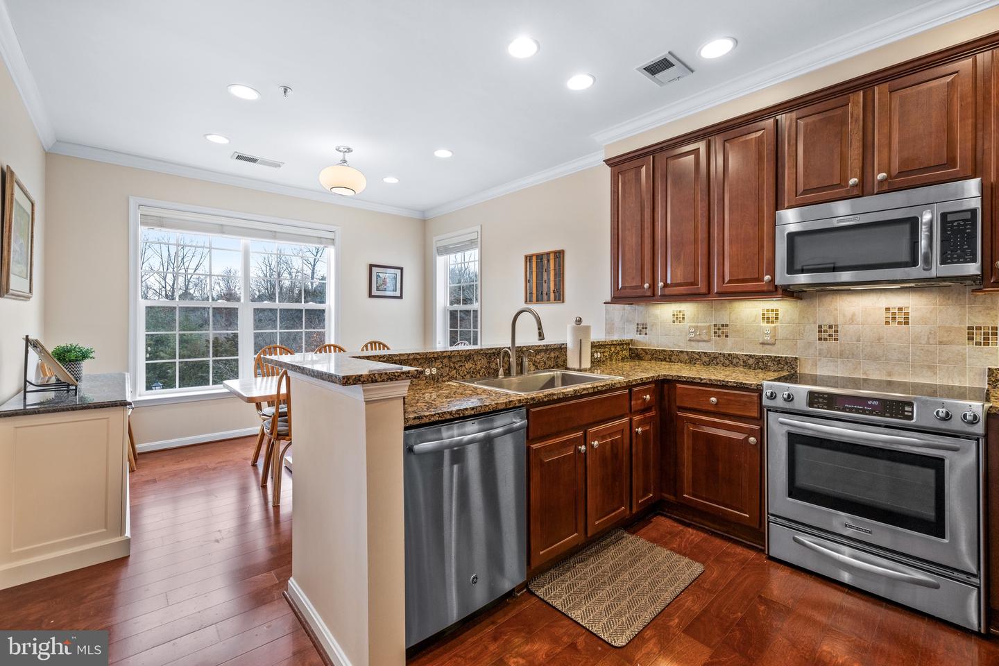 7101 Travertine Dr #307