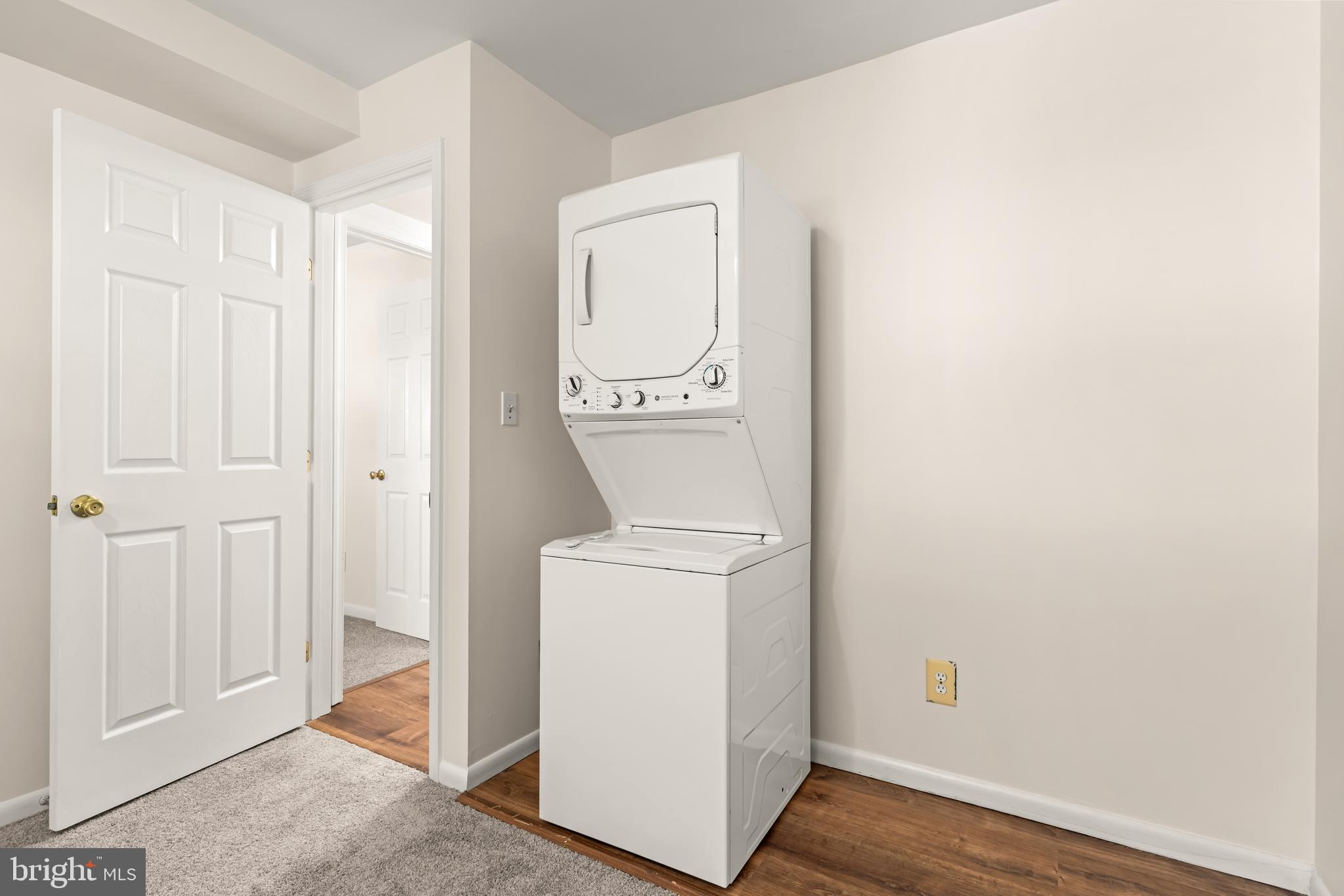 15 Warren Lodge Ct #1d