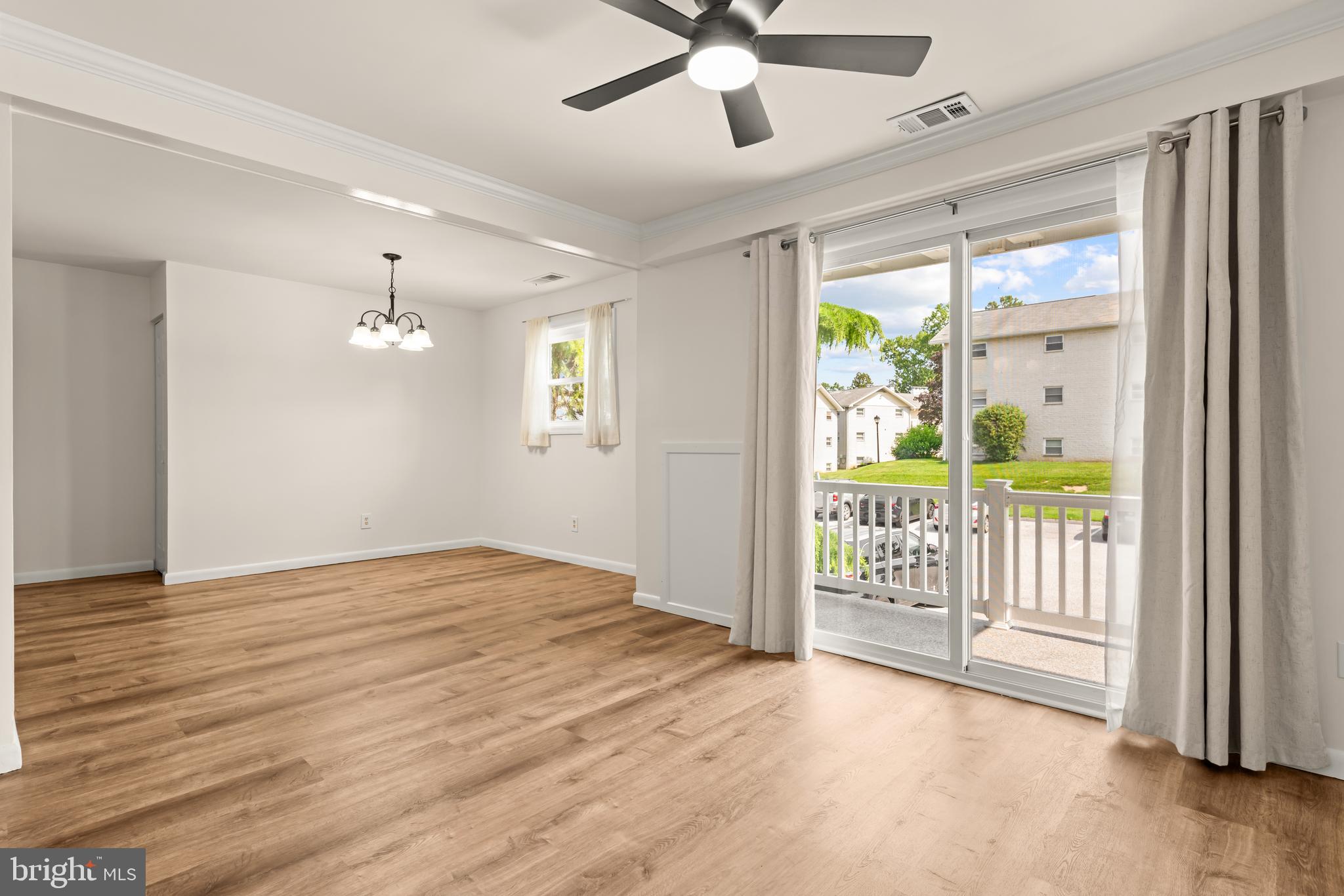 15 Warren Lodge Ct #1d