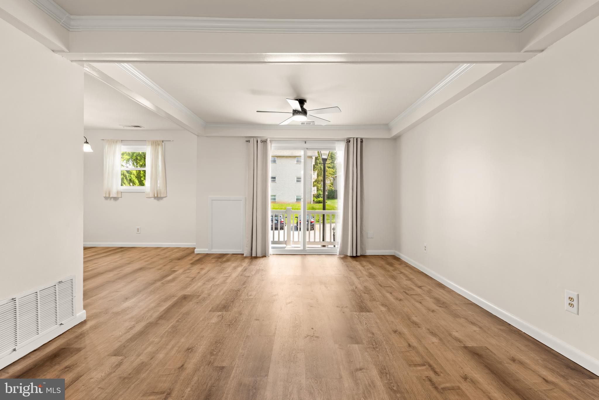 15 Warren Lodge Ct #1d