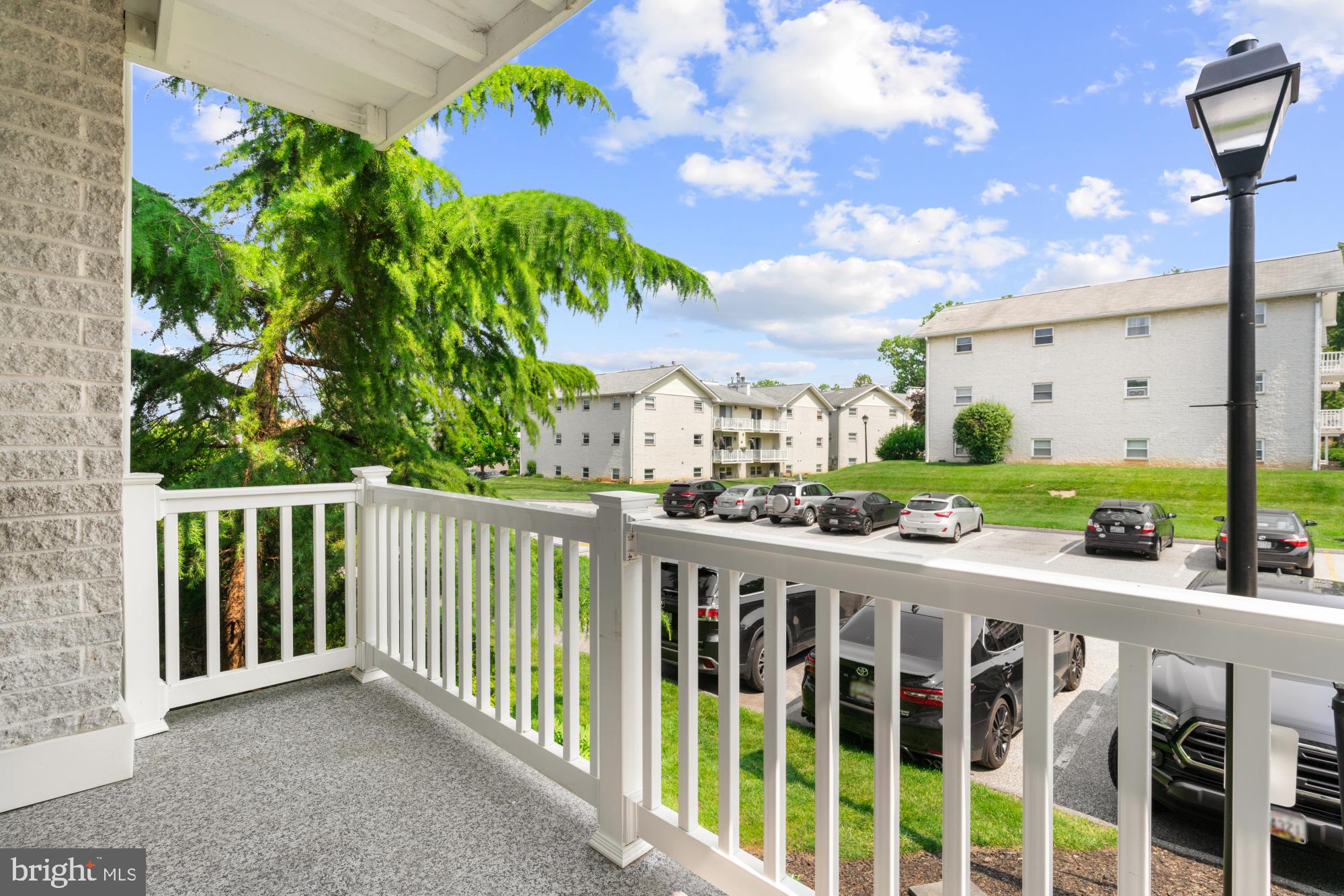 15 Warren Lodge Ct #1d