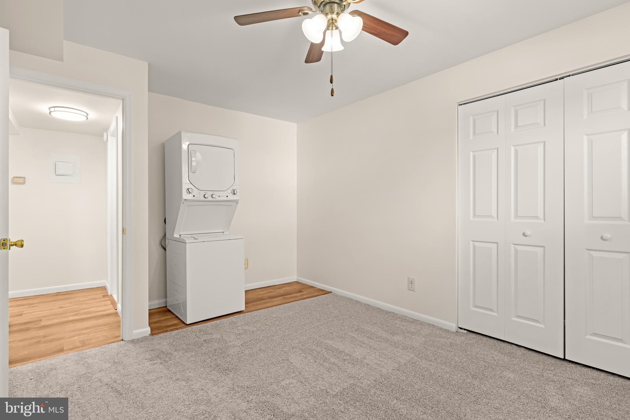 15 Warren Lodge Ct #1d