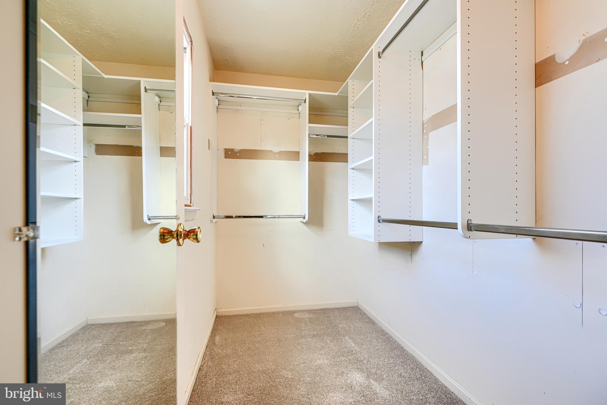 9406 SEVEN COURTS DRIVE