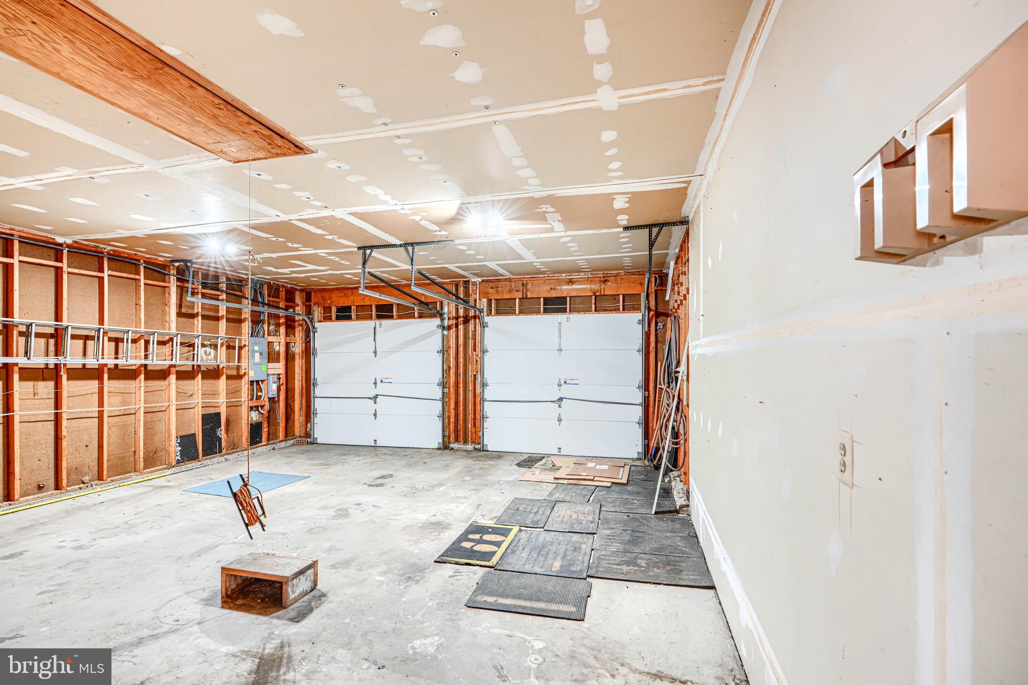 9406 SEVEN COURTS DRIVE