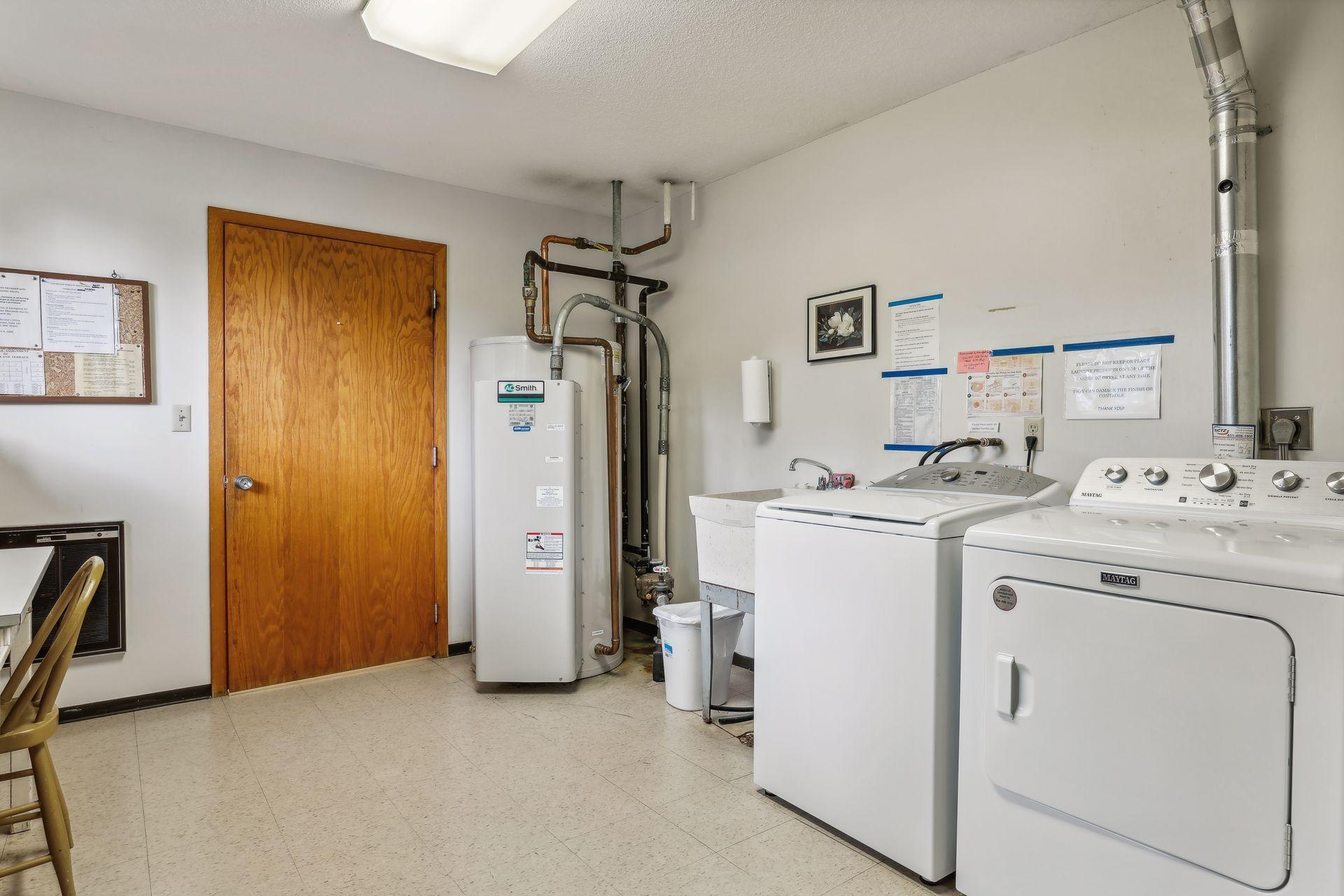 1261 Cleveland Avenue N Unit: 3A