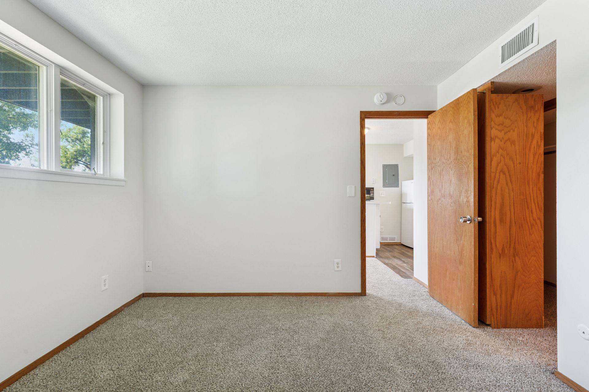 1261 Cleveland Avenue N Unit: 3A