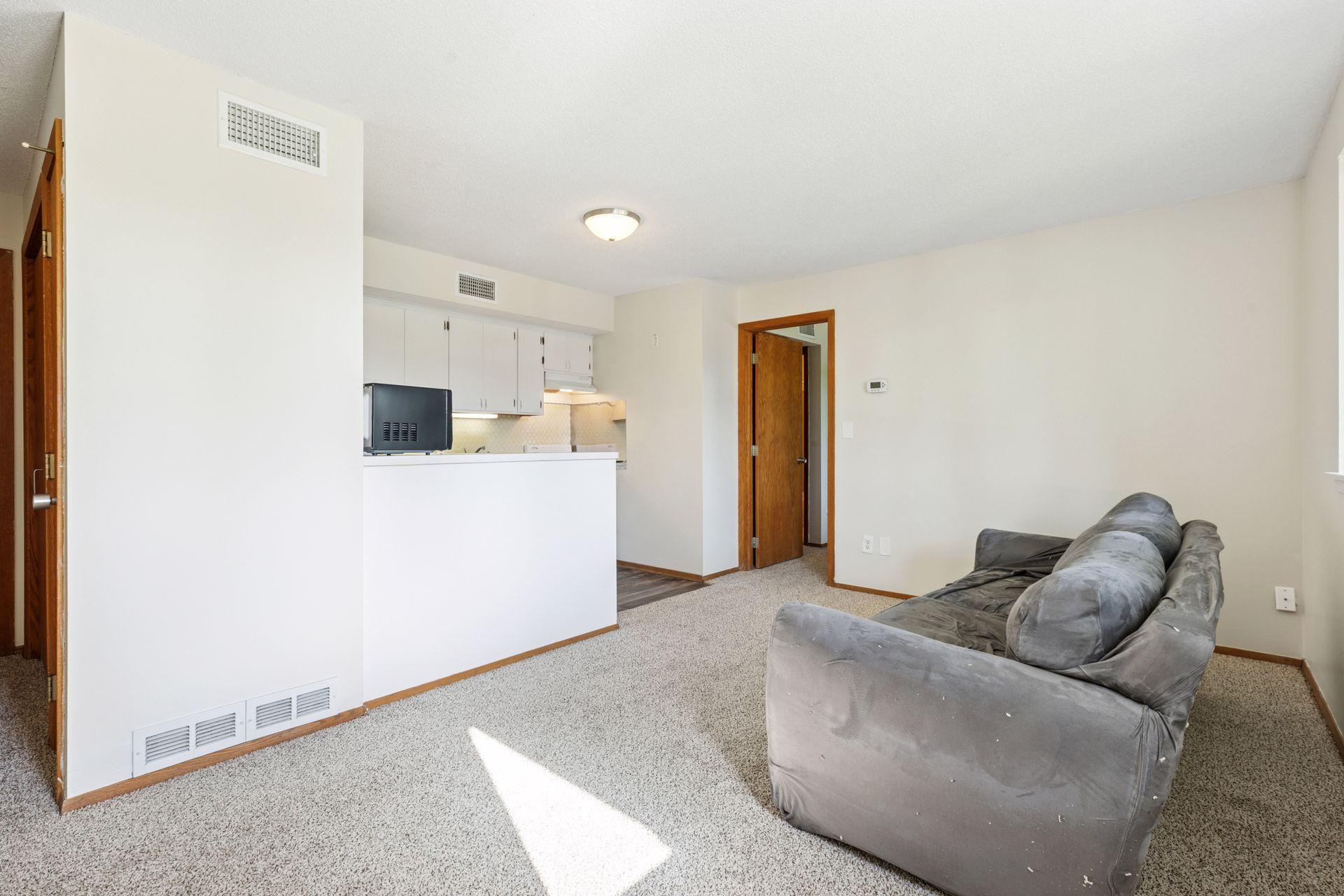 1261 Cleveland Avenue N Unit: 3A