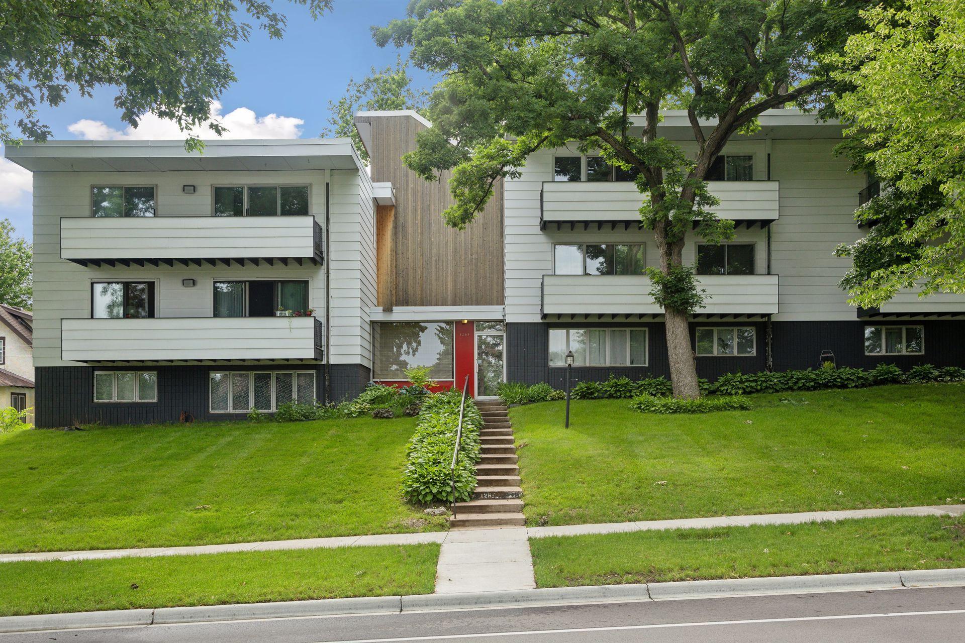 1261 Cleveland Avenue N Unit: 3A