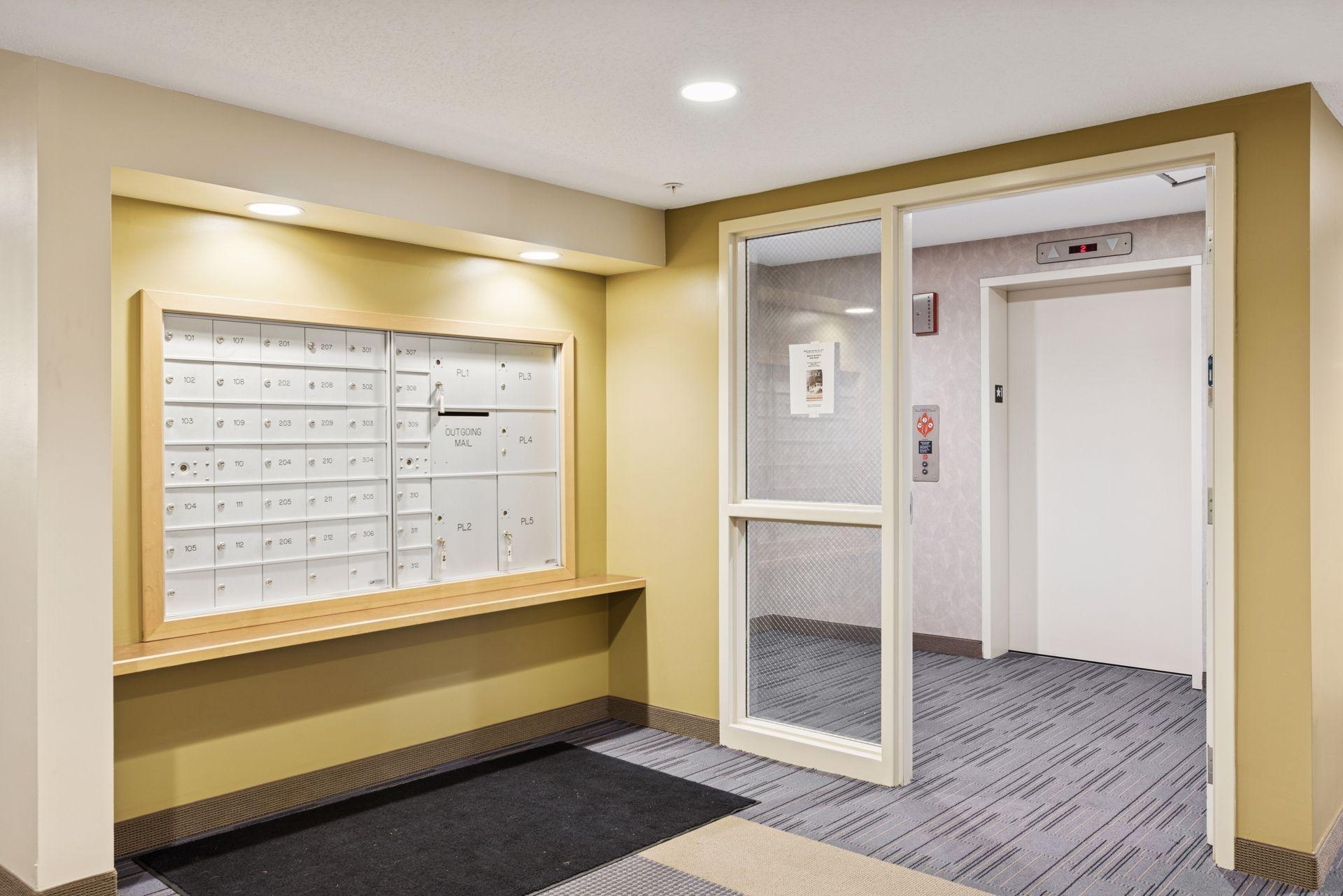 100 4th Avenue N Unit: 308