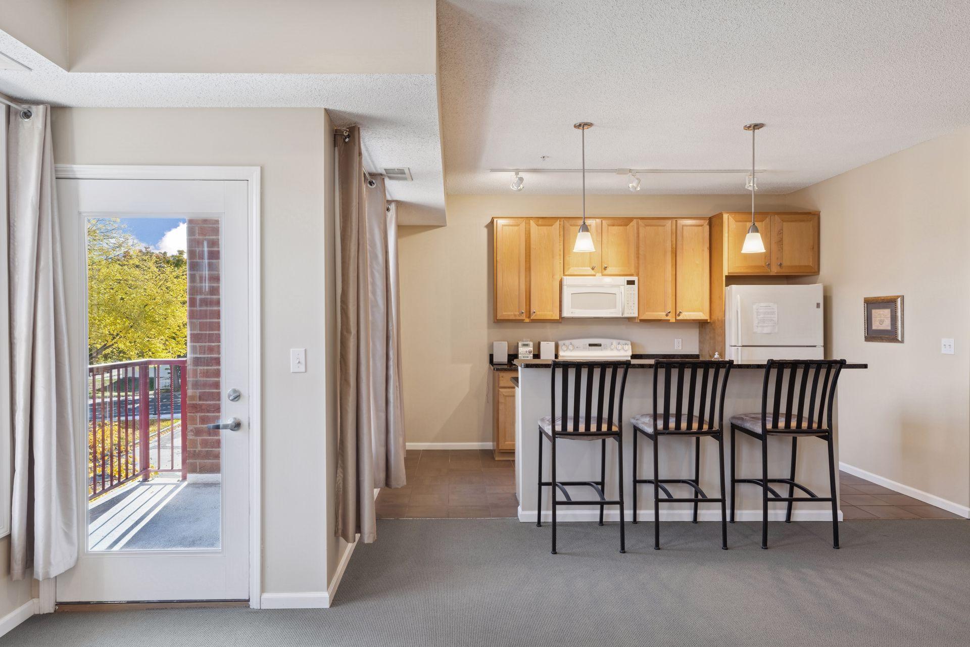 100 4th Avenue N Unit: 308