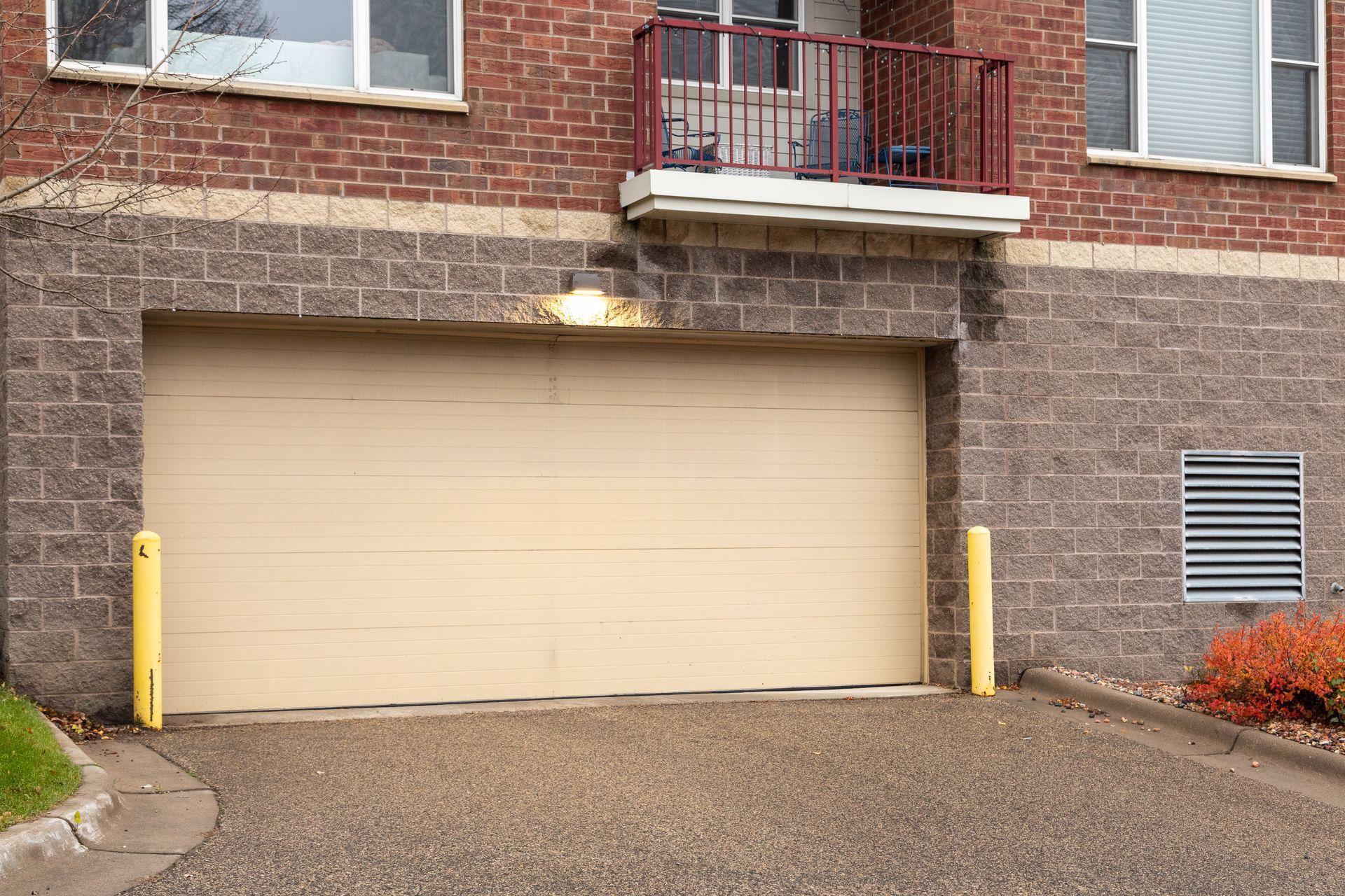 100 4th Avenue N Unit: 308